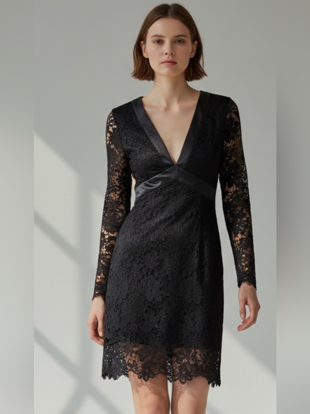 CBR black long sleeve lace backless dress NWT